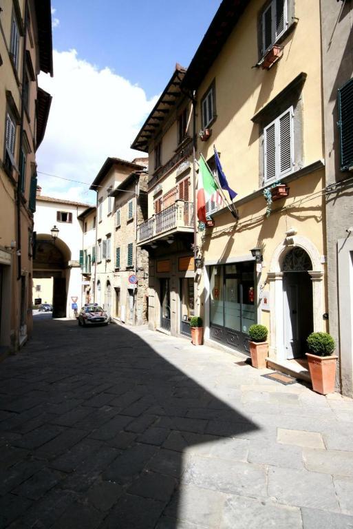 Baldovino Di Monte Bed and Breakfast Monte San Savino Exteriör bild