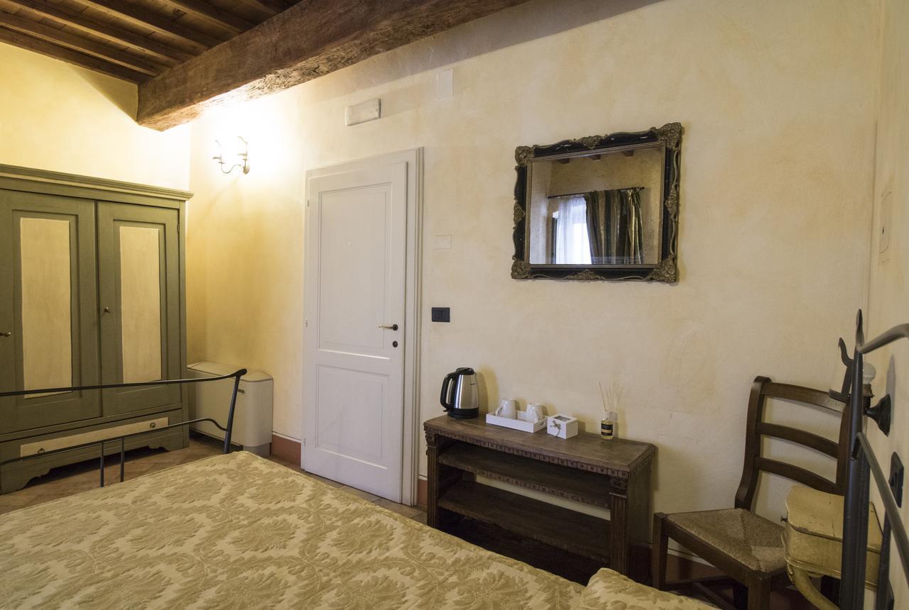 Baldovino Di Monte Bed and Breakfast Monte San Savino Exteriör bild