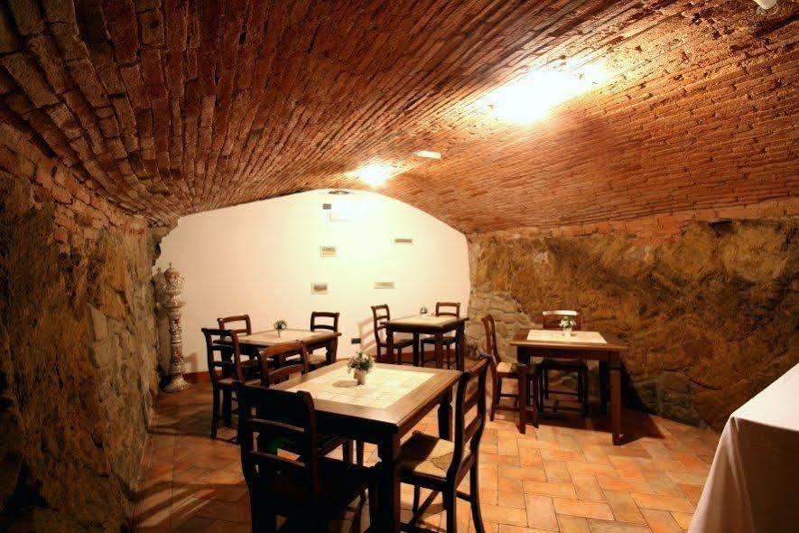 Baldovino Di Monte Bed and Breakfast Monte San Savino Exteriör bild